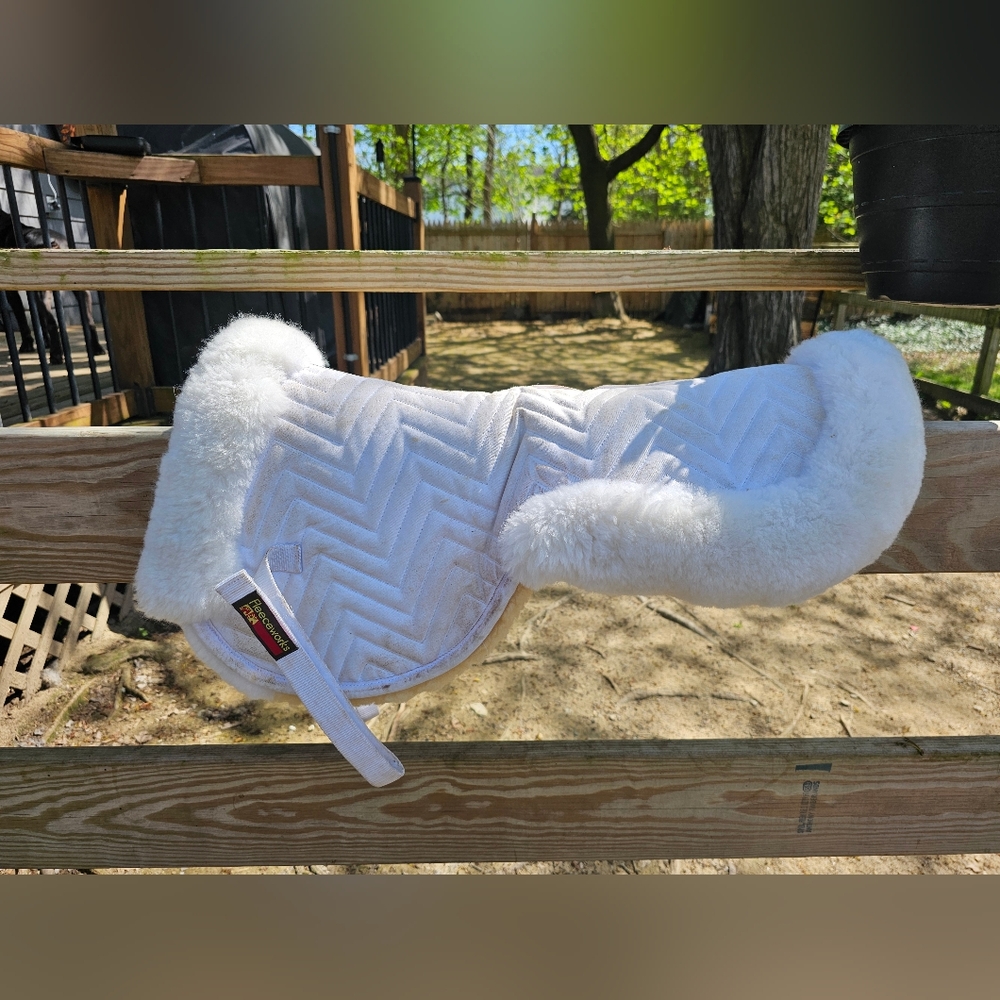 Fleeceworks Sheepskin half pad with shims